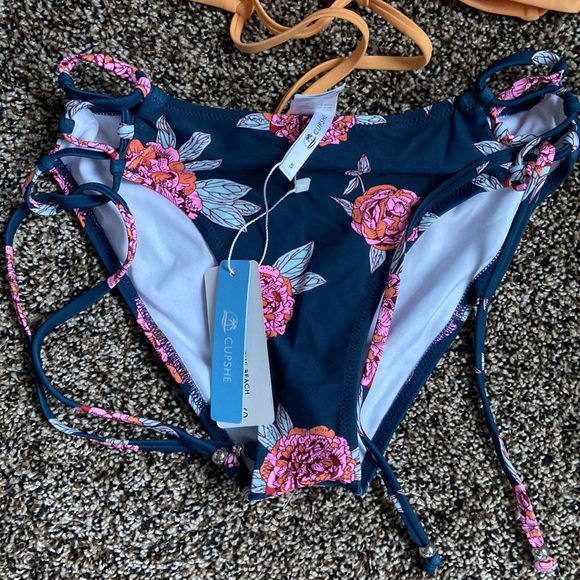 Cupshe Orange & Navy Floral Two-Piece Set, NWT - Picture 3 of 4